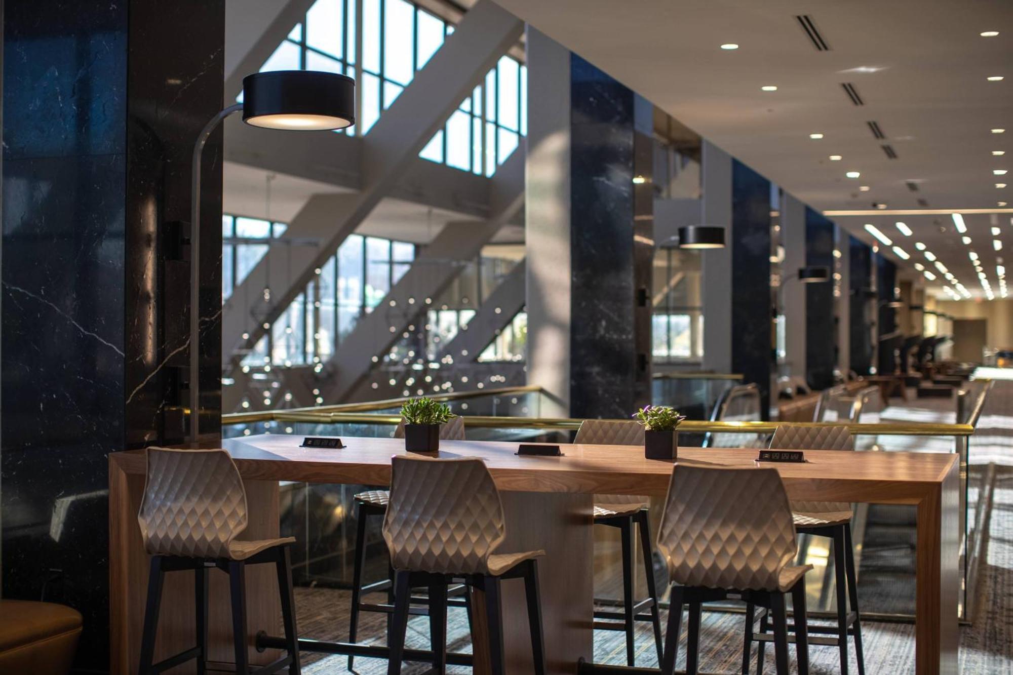 Renaissance Dallas Addison Exterior photo